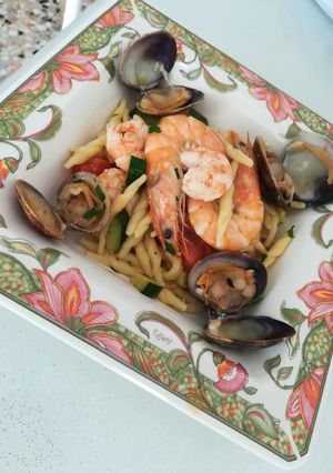 Foto di Trofie zucchine, gamberi e vongole