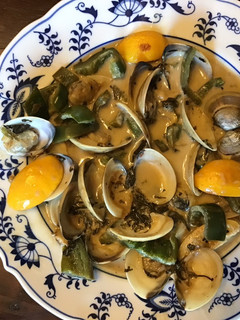 A picture of California Farm Marumo Clam Broth.