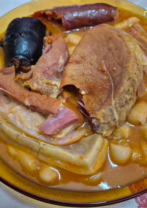 Una foto de Fabada Asturiana