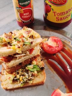 વેજિ ટેબલ સેન્ડવિચ(Vegetable sandwich Recipe in Gujarati) રેસીપી મુખ્ય ફોટો