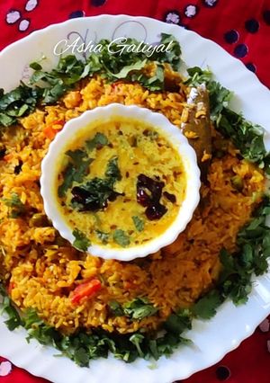 રજવાડી ખીચડી (Rajwadi Khichdi Recipe In Gujarati) રેસીપી મુખ્ય ફોટો