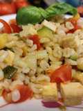 Insalata di orzo,zucchine, pomodorini e tofu