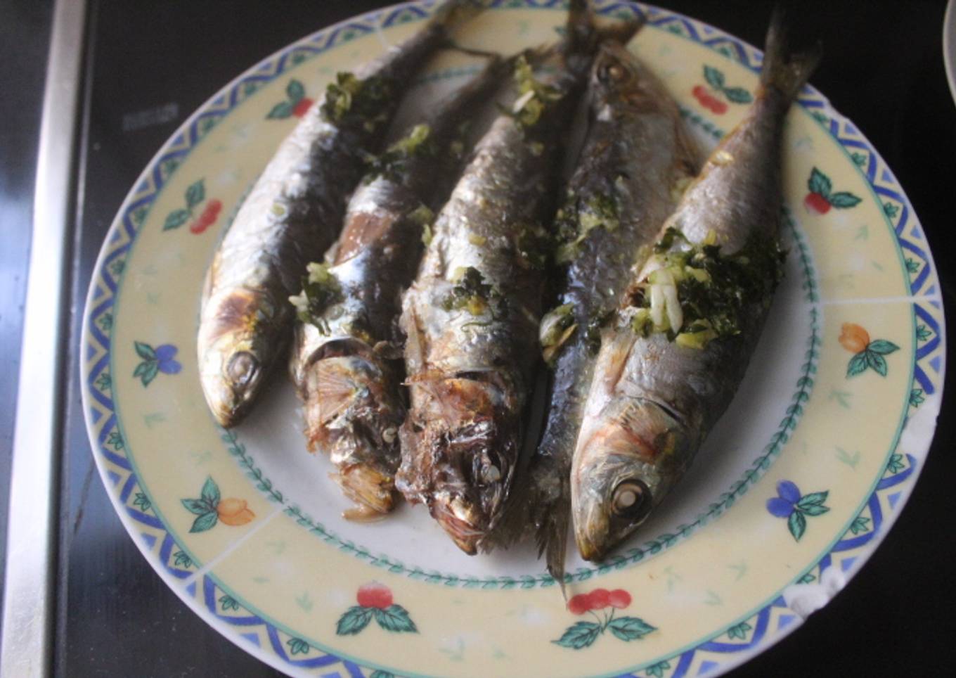 Sardinas al ajillo cocinadas en horno