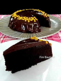 Una foto de Tarta de galletas Oreo con cobertura de chocolate (sin horno)