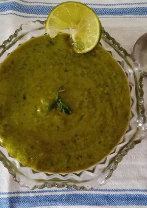 A picture of Aromatic Pea & Mint Soup.