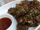 अरबी के पत्ते का पकौड़े (arbi ke patte ka pakode recipe in Hindi)