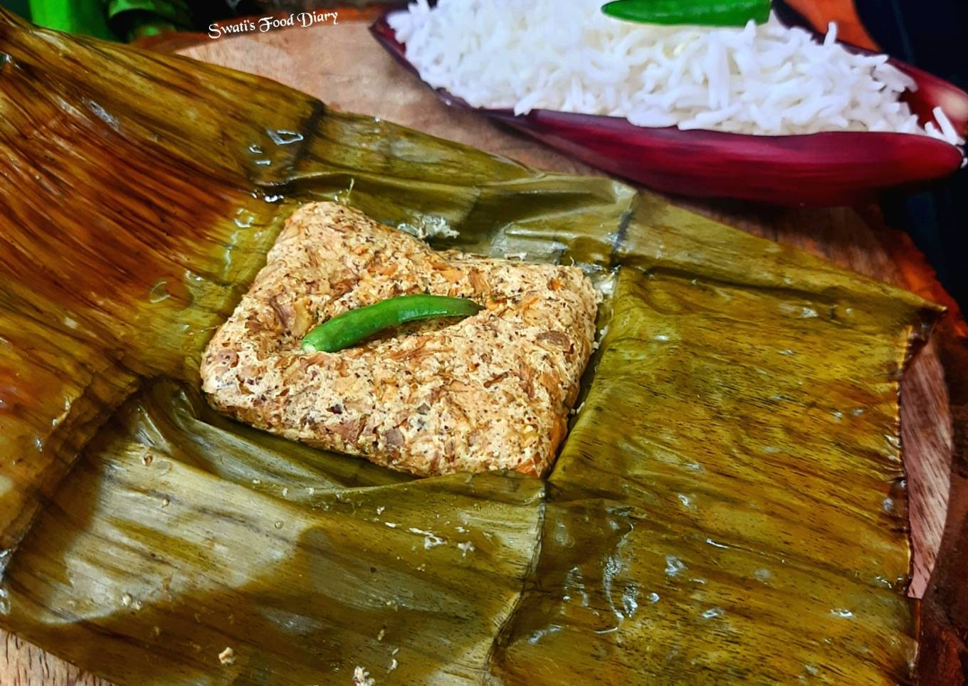 Banana Blossoms Paturi or Mochar Paturi