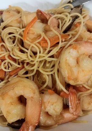 รูปของ สปาเก็ตตี้ผัดกุ้งและเห็ด