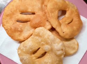 Una foto de Torta fritas
