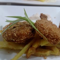 Crispy chicken Bites 😍#ramdankitayari #FastFood A picture of Crispy chicken Bites 😍#ramdankitayari #FastFood.
