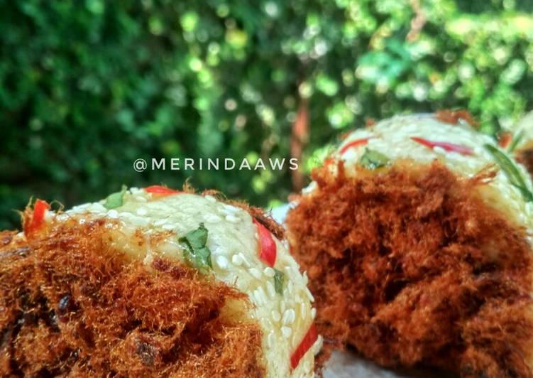 Flossroll Bread (Roti Gulung Abon)