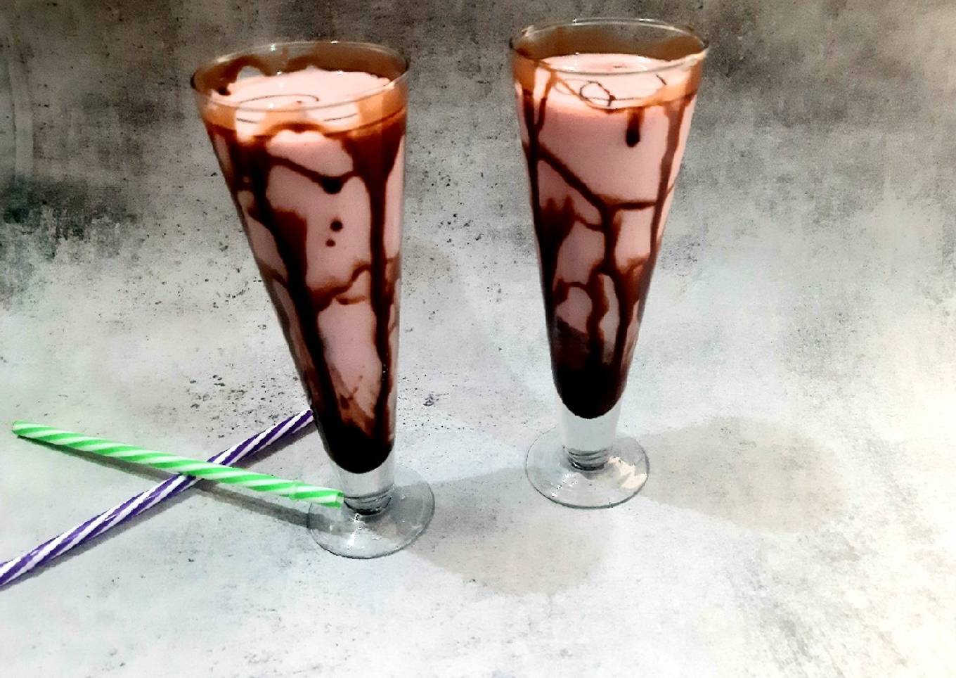 Strawberry milkshake
