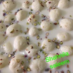 A picture of Ras malai.
