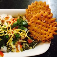 A picture of Sprout moong chat.