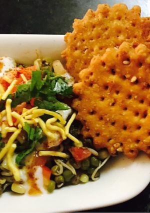 A picture of Sprout moong chat.