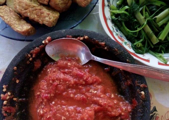 Resep Sambal Mentah Segar Oleh Mimi Siska Cookpad