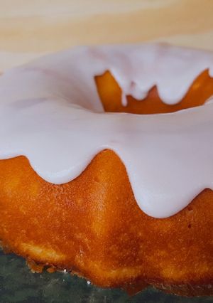 Una foto de Budín de limón y leche condensada