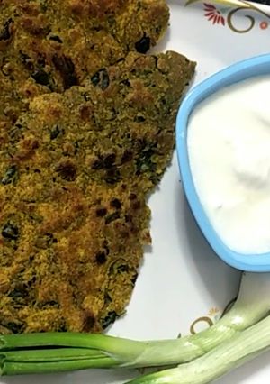 મેથી ના થેપલા (Methi Thepla recipe in Gujarati) રેસીપી મુખ્ય ફોટો