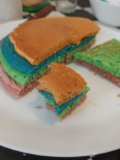 Una foto de Hot cakes de colores