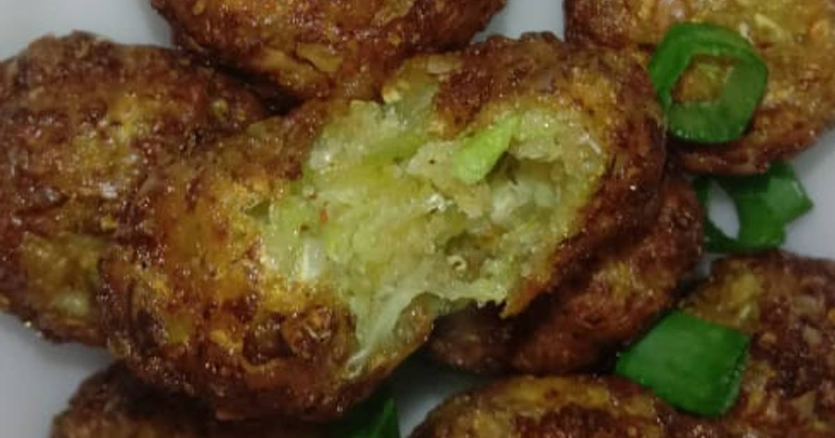 Cabbage fritters Recipe by Saugaat Singh Cookpad