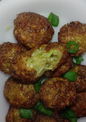 A picture of Cabbage fritters.