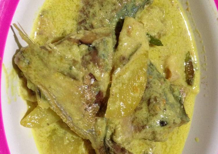 Resep Gulai ikan selar campur cumi n kentang yang Sempurna