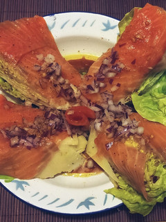Una foto de Cogollos con Salmón y queso
