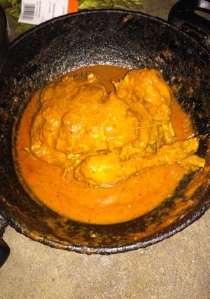 গোটা মুরগি রসা রেসিপির প্রধান ছবি