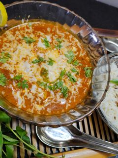चिजी फ्यूजन ग्रेवी आलू (Chilli fusion gravy aloo recipe in hindi) रेसिपी मुख्य फोटो