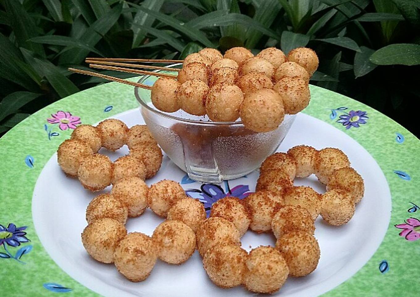 Chapssal Donuts (Korean Glutinous Rice Balls)