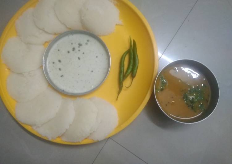 Instant rava idli