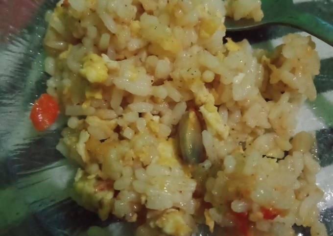 Nasi goreng gila