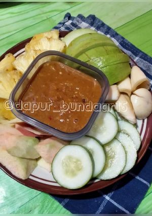 Foto resep Rujak Buah/ Lotis