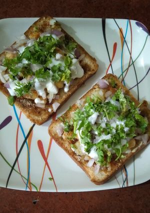 ब्रेड चाट (bread chat recipe in marathi) रेसिपी चे मुख्य फोटो 