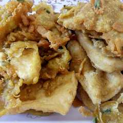 รูปของ Tahu Crispy Jawa
