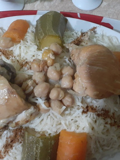 صورة لوصفة رشتة بالدجاج