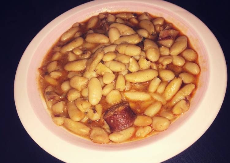Fabada Asturiana en olla de cocción lenta