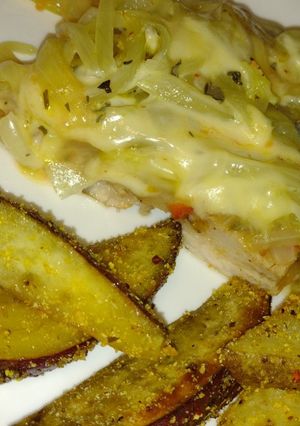 Una foto de Matambre fugazzeta + batatas cuñas con polenta