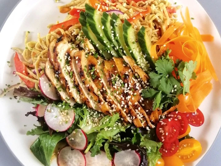 Simple Way Make Recipe Chicken noodle salad that is Can Pamper Your Tongue, So Delicious}