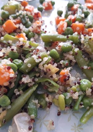 Foto principal de Menestra de verduras con quinoa