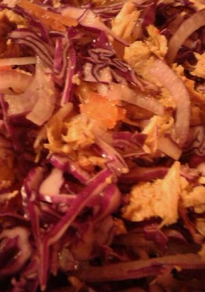 Una foto de Ensalada repollo morado