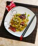 Asia Gurkensalat mit Steakstreifen