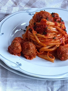 Foto di Linguine al sugo di polpette senza uova