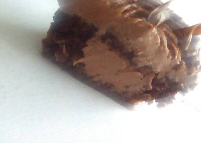 Recipe of Super Quick Icing-filled Cupcakes using Pre-made kits