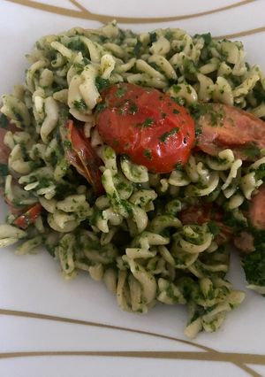 Une photo de Pâte épinard tomates au four