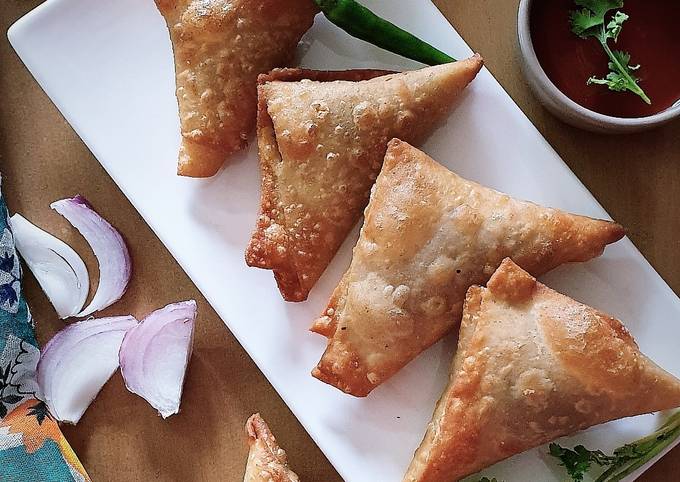 Poha onion triangle samosa