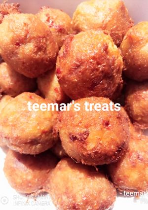 A picture of Yam balls.