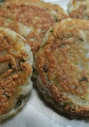 A picture of Aloo Tikki.