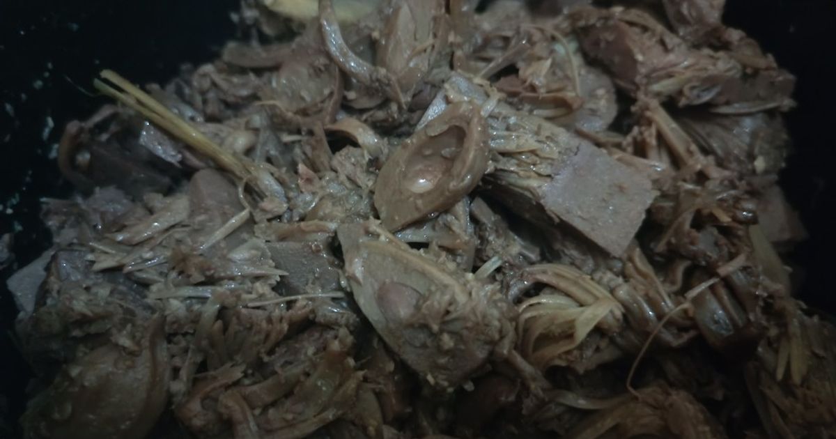45. Gudeg Rice Cooker