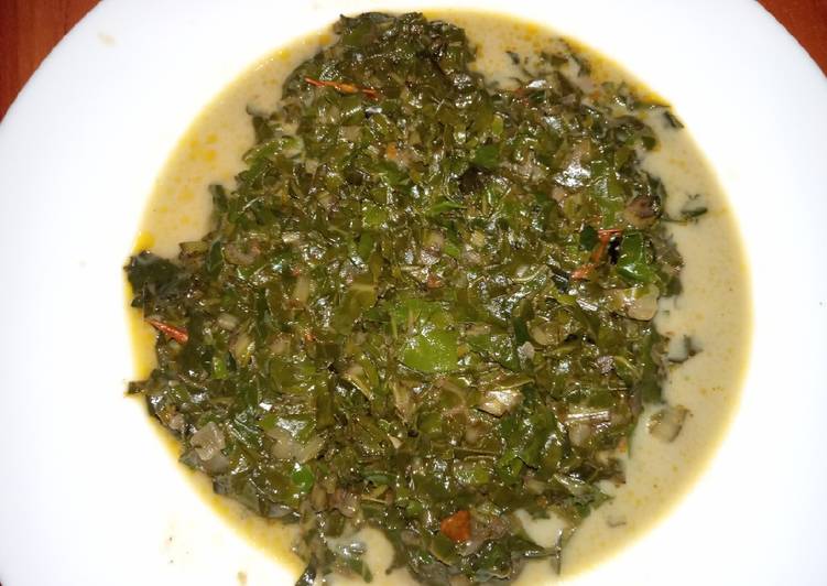 Step-by-Step Guide to Prepare Speedy Spinach with milk